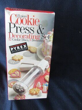 Pyrex 21 piece Cookie Press.